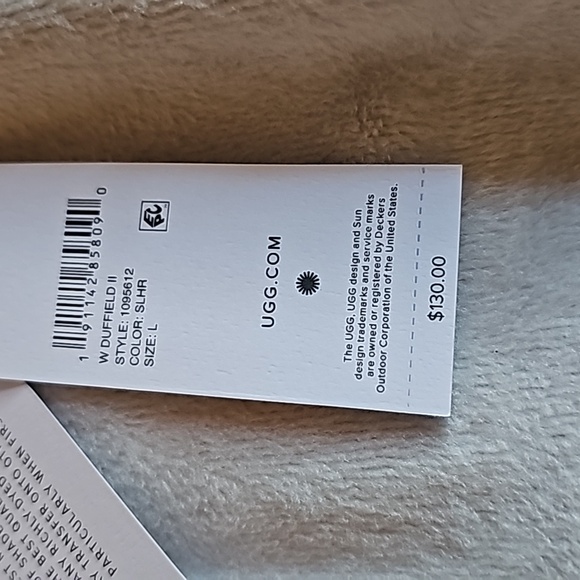 NWT women's UGG ROBE.Size L,light grey color - Picture 8 of 12